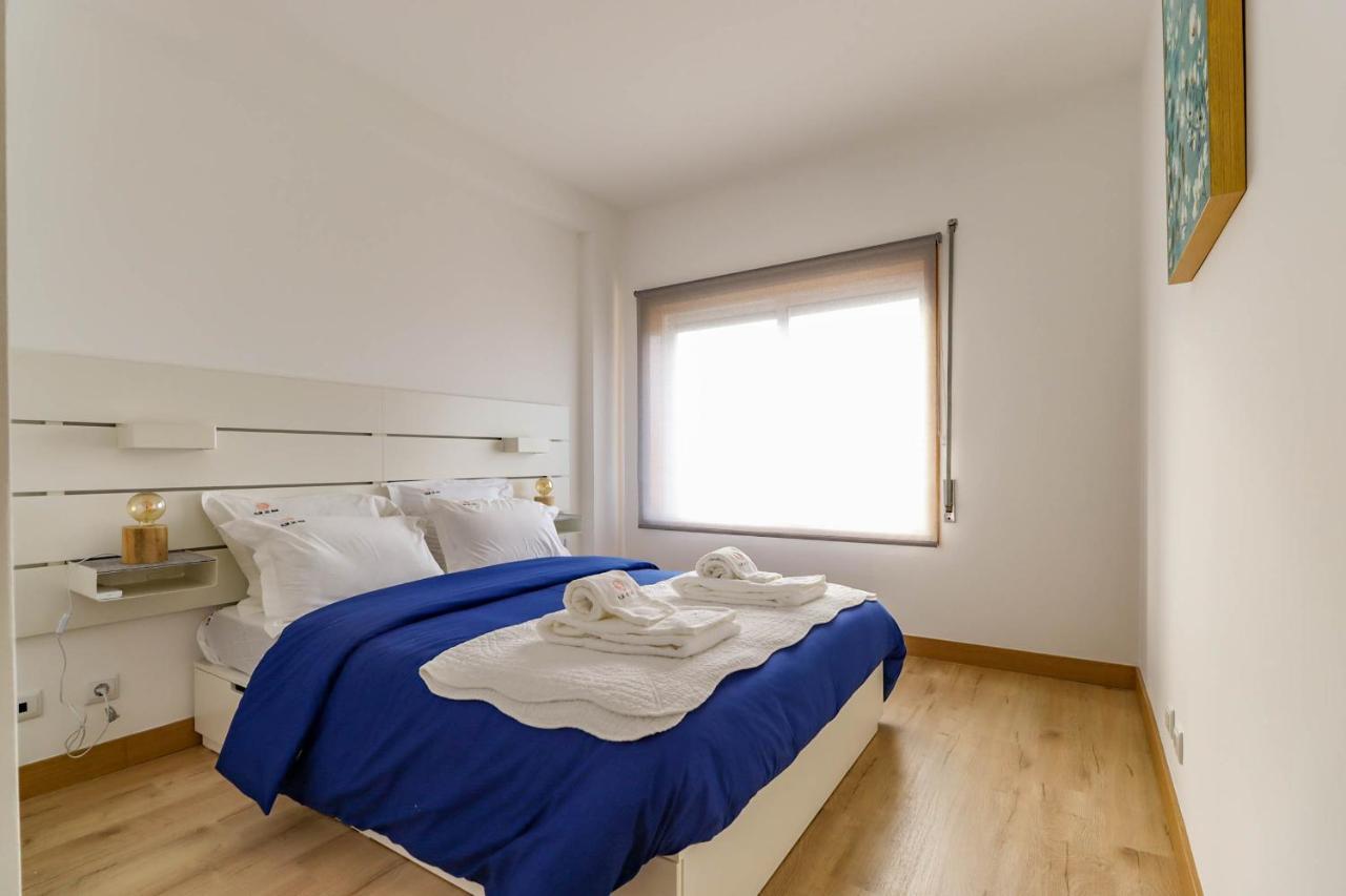 Flor Do Mar - Spacious Apartment With Balcony Vila Praia de Ancora Luaran gambar